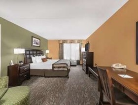 Holiday Inn Express & Suites Longview North