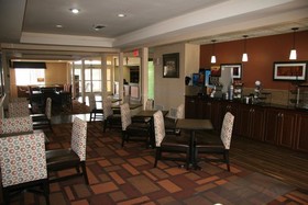 Best Western Plus Lubbock Windsor Inn