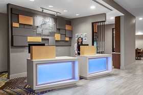 Holiday Inn Express & Suites Lubbock Central - Univ Area