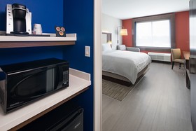Holiday Inn Express & Suites Lubbock Central - Univ Area