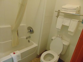 Howard Johnson by Wyndham Lubbock TX