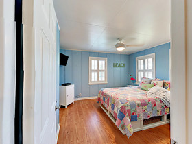 Breezy Cottage by RedAwning