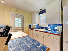 Breezy Cottage by RedAwning