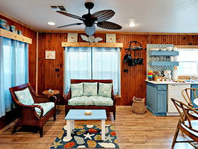 Sunrise Cabana by RedAwning