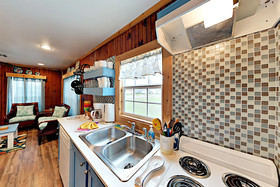 Sunrise Cabana by RedAwning