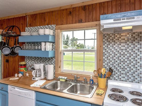 Sunrise Cabana by RedAwning