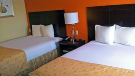 Rodeway Inn & Suites