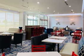 La Quinta Inn & Suites by Wyndham-Red Oak TX IH-35E