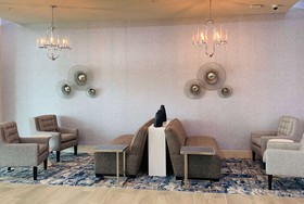 La Quinta Inn & Suites by Wyndham-Red Oak TX IH-35E