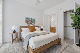 The Continental, powered by Placemakr - Downtown - Market Square