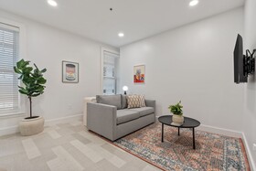 The Continental, powered by Placemakr - Downtown - Market Square