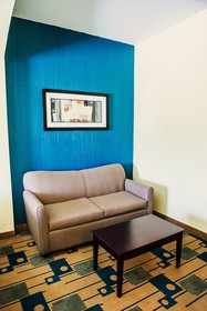 Three Rivers Inn & Suites