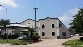 Days Inn & Suites by Wyndham NASA Space Center Houston