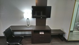 Days Inn & Suites by Wyndham NASA Space Center Houston