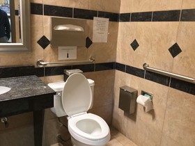 Days Inn & Suites by Wyndham NASA Space Center Houston