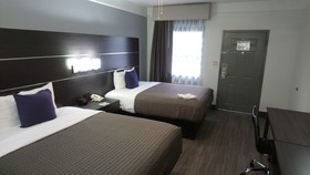 Days Inn & Suites by Wyndham NASA Space Center Houston