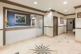 Days Inn & Suites by Wyndham NASA Space Center Houston