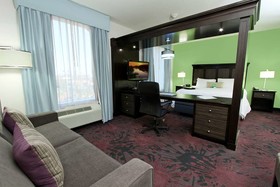 Hampton Inn and Suites Winnie