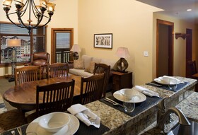 Sundial Lodge
