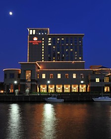 Renaissance Portsmouth-Norfolk Waterfront Hotel