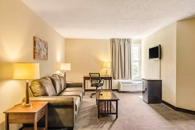 Econo Lodge Inn & Suites Radford-Blacksburg Area