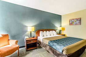 Econo Lodge Inn & Suites Radford-Blacksburg Area