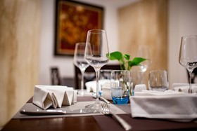 May De Ville Legend Hotel & Spa