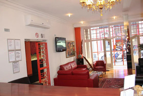 Forty 8 Backpackers Hotel