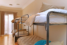Forty 8 Backpackers Hotel