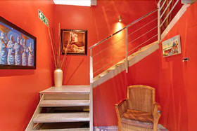 Forty 8 Backpackers Hotel