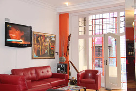 Forty 8 Backpackers Hotel