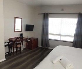 Spring Tide Inn
