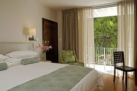Chapmans Peak Beach Hotel
