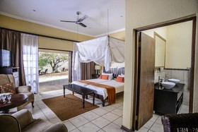 Abangane Guest Lodge