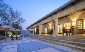 Abangane Guest Lodge
