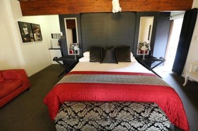 Ama Zulu Guesthouse and Safaris