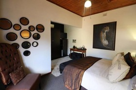 Ama Zulu Guesthouse and Safaris