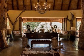 Tuningi Safari Lodge