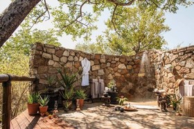 Tuningi Safari Lodge
