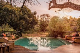Tuningi Safari Lodge