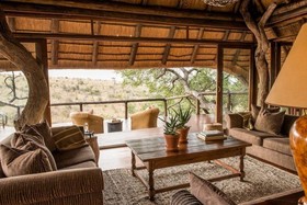 Tuningi Safari Lodge