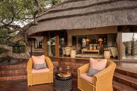 Tuningi Safari Lodge