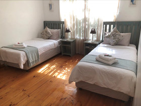 Aquarius Bed & Breakfast