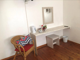 Aquarius Bed & Breakfast