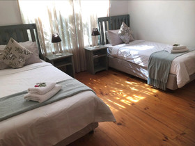 Aquarius Bed & Breakfast