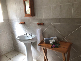 Aquarius Bed & Breakfast