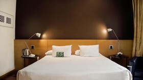 725 Continental Hotel