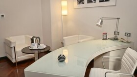 725 Continental Hotel