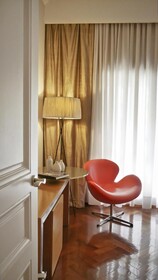 725 Continental Hotel