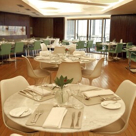 725 Continental Hotel
